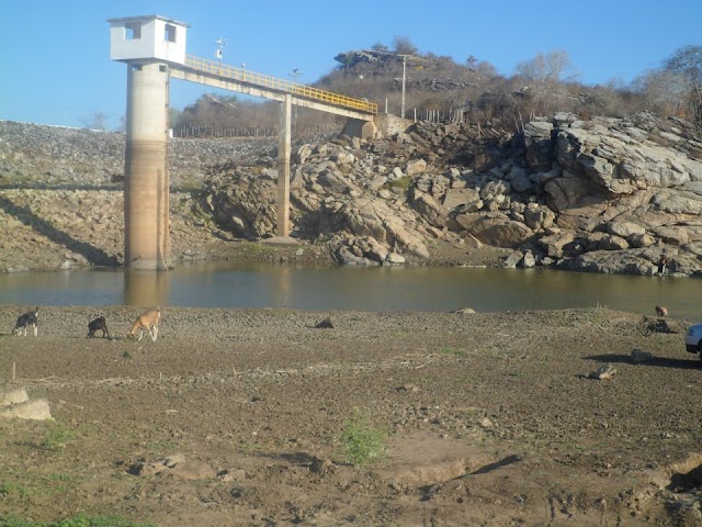 Barragem de Poço Fundo está quase sem água