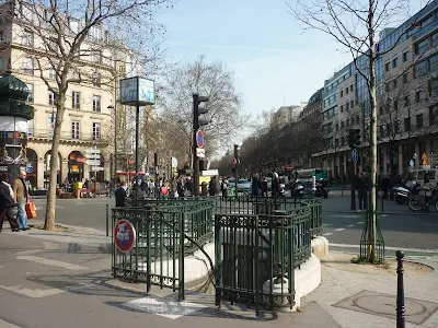 O jogo de damas na Praça da Alfândega