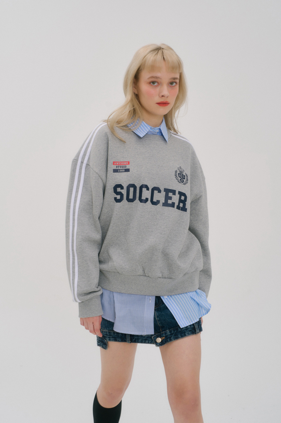 Awesomestudio Soccer Uniform Line Point Sweatshirt
