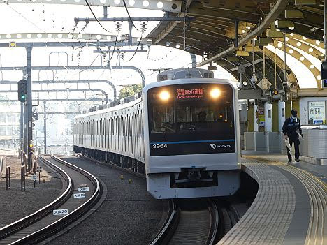 【ダイヤ改正後も存続！】新宿始発の各駅停車　向ヶ丘遊園行き