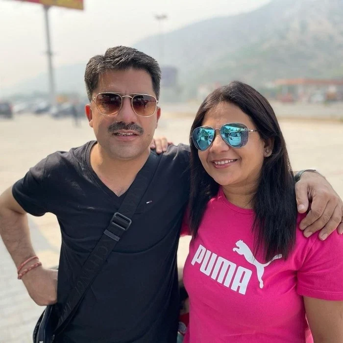 Rohit Sardana wife