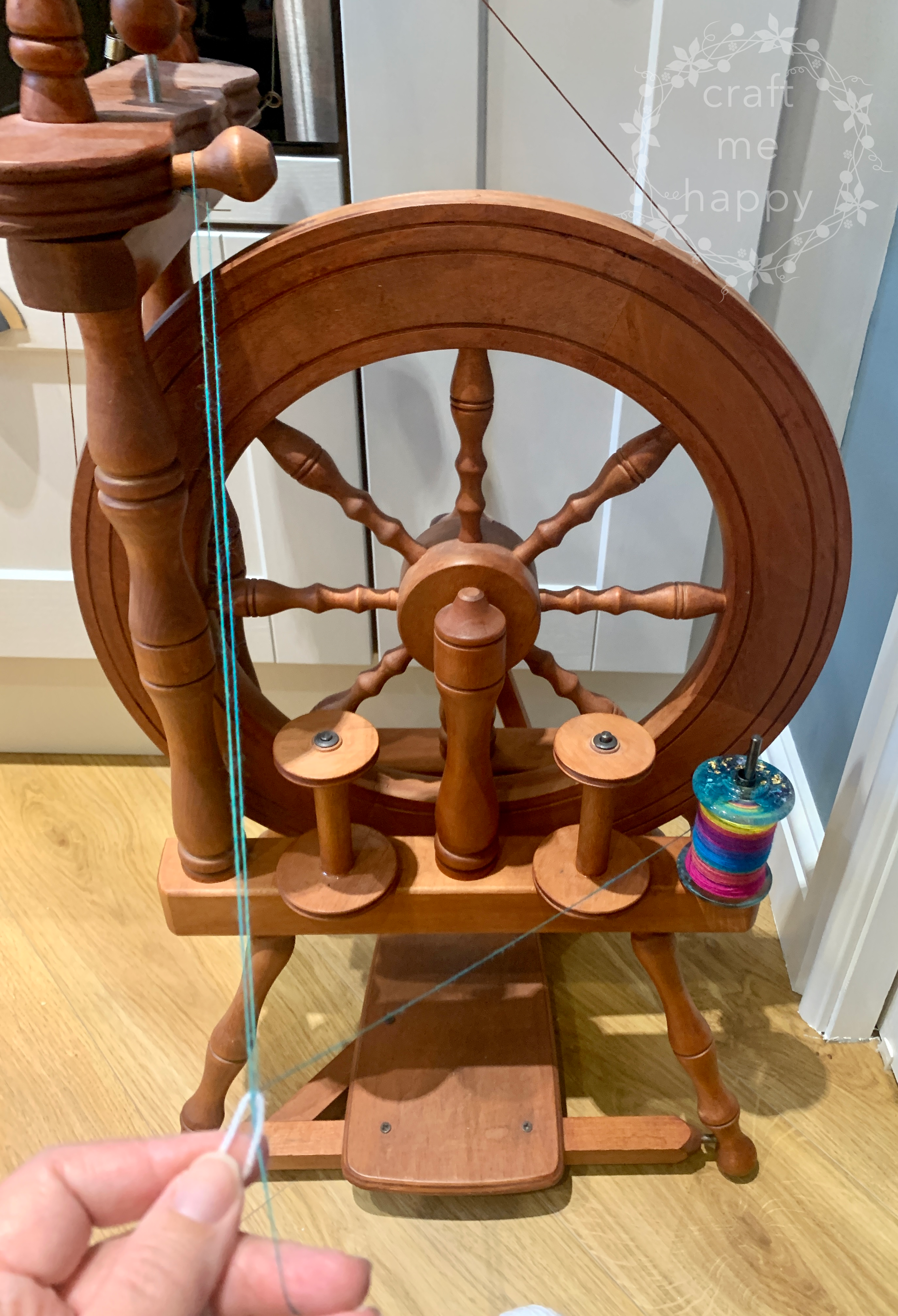 How to Use a Spinning wheel 