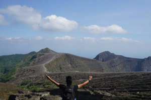 gunung kelud; gunung kelud meletus; gunung kelud kediri; gunung kelud 2019; gunung kelud sekarang; gunung kelud berapa mdpl; gunung kelud meletus 2019; gunung kelud blitar; gunung kelud wisata; gunung kelud mdpl; jalur pendakian gunung kelud; misteri gunung kelud; mitos gunung kelud; sejarah gunung kelud; gunung kelud kediri; legenda mahesa suro; legenda lembu suro; wisata di blitar; wisata blitar; tour blitar