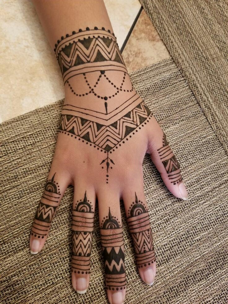 30 Latest Mehndi Designs For Groom To Try This Year Dulha Mehandi Designs Bling Sparkle