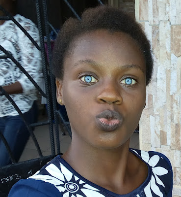 Nigerian girl with stunning blue eyes (photos)