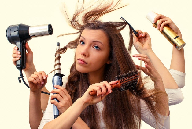 3  συνήθειες που κάνουν κακό στα μαλλιά σας!