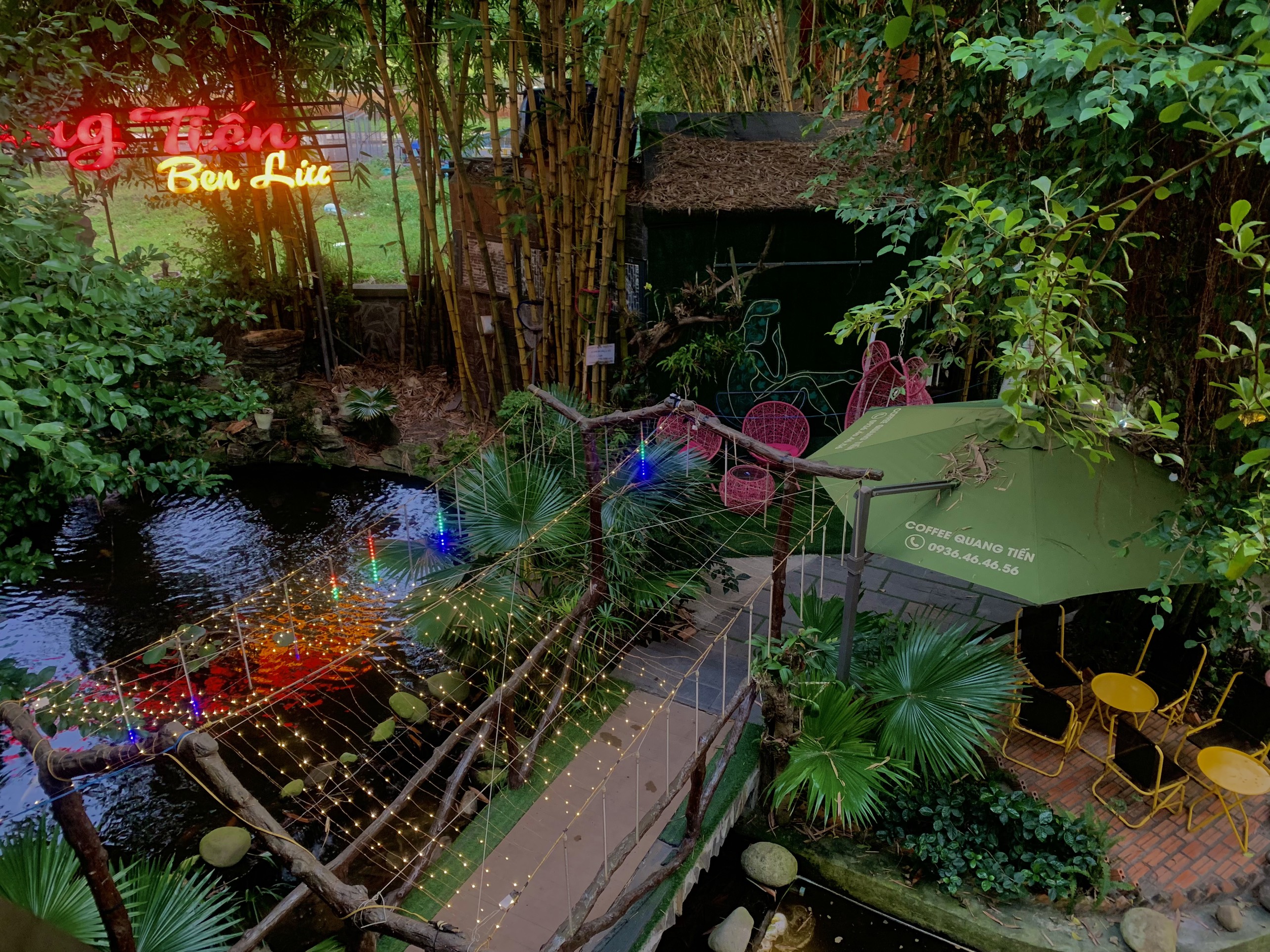  Quán cafe Quang Tiến - Nơi hòa quyện thiên nhiên và ẩm thực ngon miệng. 