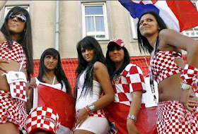 Foto-Foto Supporter Cewek Cantik dan Seksi Euro 2012