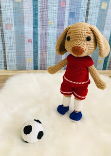 PATRON GRATIS PERRO FUTBOLISTA AMIGURUMI 33983