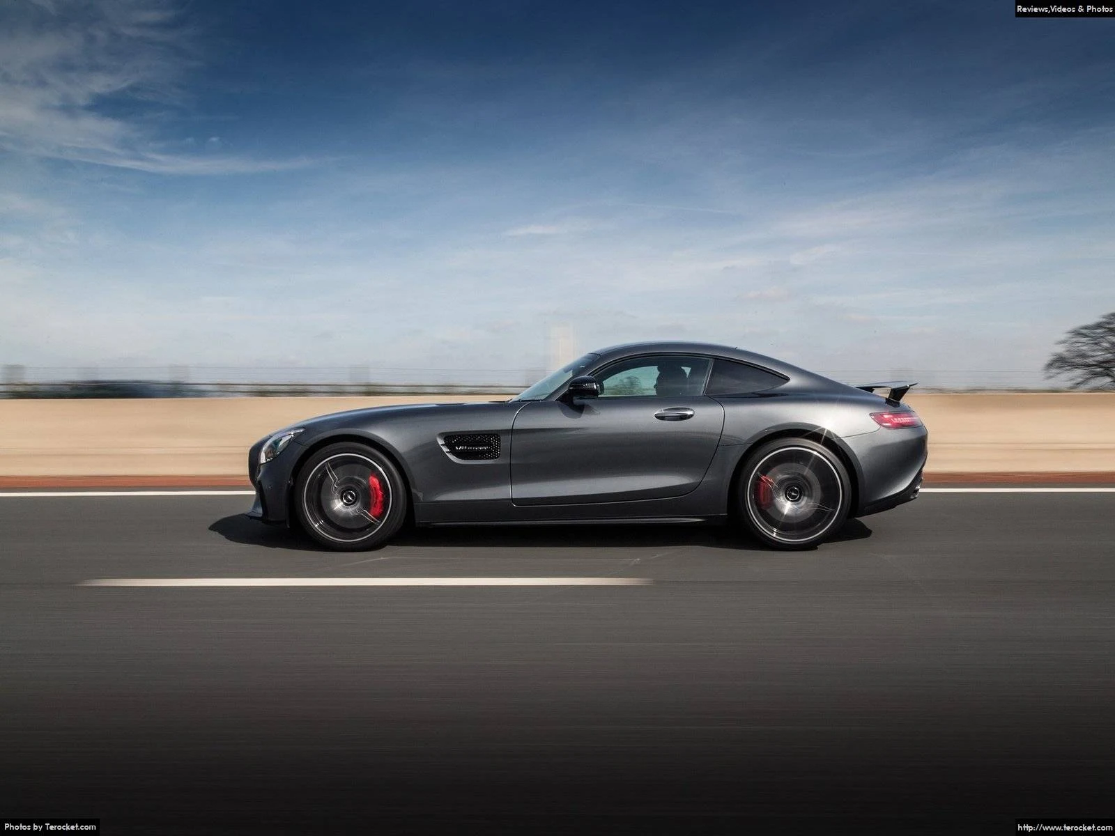 Hình ảnh xe ô tô Mercedes-Benz AMG GT S UK-Version 2016 & nội ngoại thất