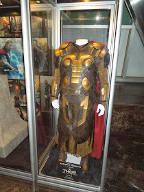 Anthony Hopkins Odin armour Thor 2