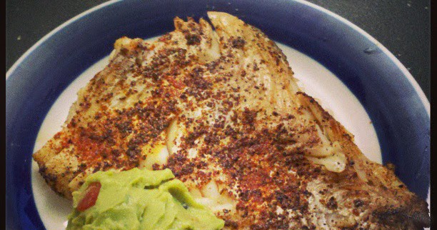 Ketoflu Com Easy Keto Diet Recipes Spicy Seasoned Haddock Fillets Topped With Guacamole Keto