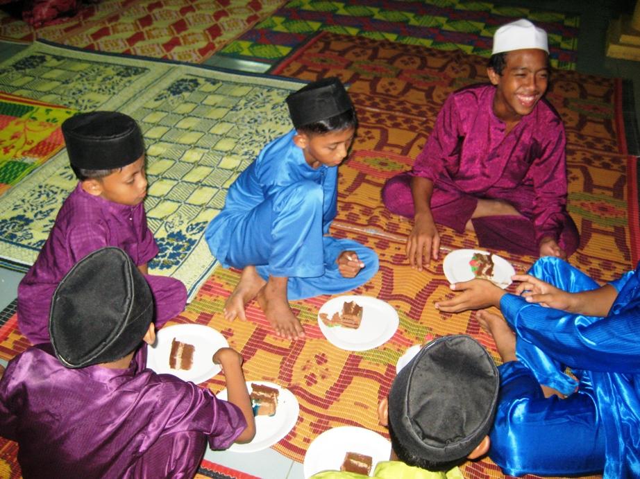 Majlis Tahlil & Jamuan Makan bersama Anak Yatim Che Bema 