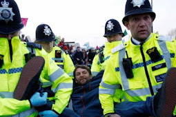 Lebih dari 200 Ditangkap dalam Protes Perubahan Iklim di London