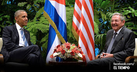 US President Barack Obama meets his Cuban counterpart Raúl Castro ...