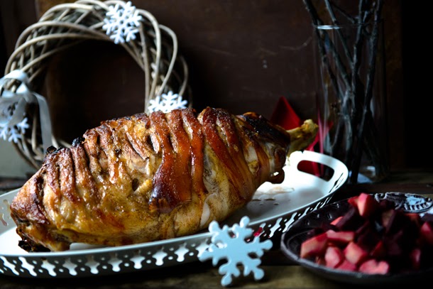 Cider & clove glazed ham with apple & beetroot salad – Christmas is coming