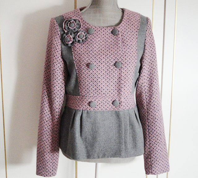 https://www.chicfy.com/chaqueta-romantica-rosalita-mc-gee/preciosa-chaqueta-lana-color-rosa-gris