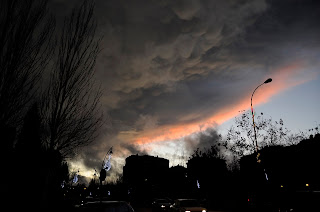 Formacion nubosa mamatus.Tres Cantos tarde del 22-12-09