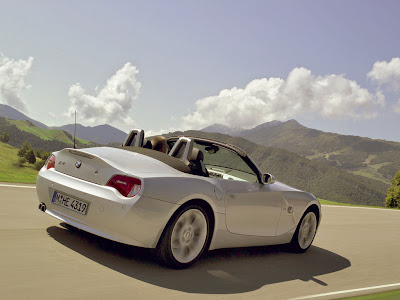 BMW Z4 M Roadster Pictures