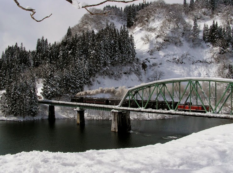 Tadami River and a Scenic Ride in the Mountains, Japan