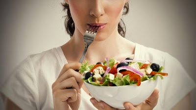4 Tips Mengatur Pola Makan Anda Agar Tetap Sehat