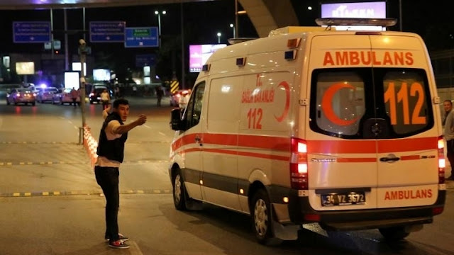 10 killed, 30 injured as van carrying migrants crashes in Turkey 