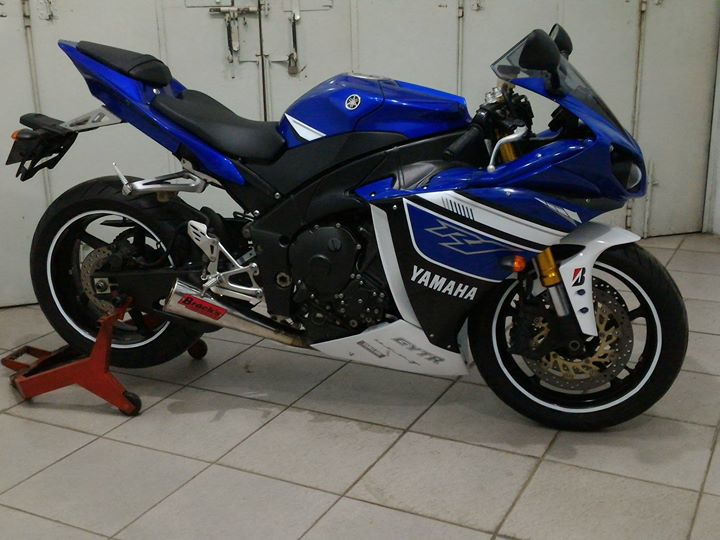 BANDAR MOGE BEKAS  SEMARANG Jual Yamaha R1 Tahun 2012 