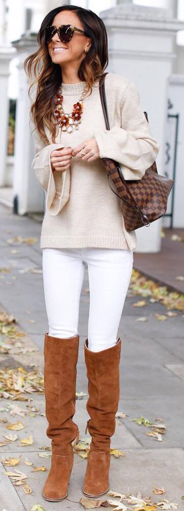 fashionable outfit / nude sweater + bag + white skinnies + brown high boots