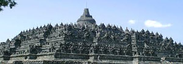 Guinness World Records adalah buku rujukan yang diterbitkan setiap tahun Candi Borobudur Masuk Guinness World of Records