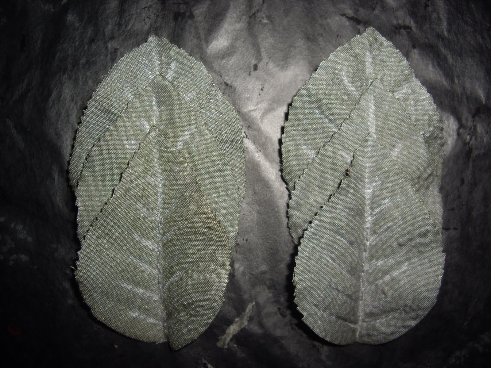 roman leaves