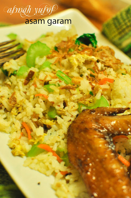 Asam Garam: NASI GORENG IKAN MASIN with KEPAK AYAM 