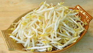  Touge merupakan jenis sayuran di bagian jawa toge atau yang lebih dikenal dengan kecambah Resep Toge Goreng Gurih Khas Bogor