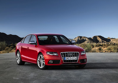 2010 Audi S4 Photo