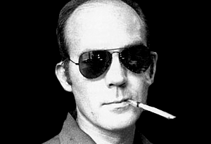 Hunter S. Thompson et son fameux fume-cigarette