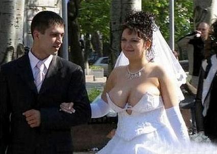 The bride's horrific choice in wedding wear had a gigantic poofy bottom and