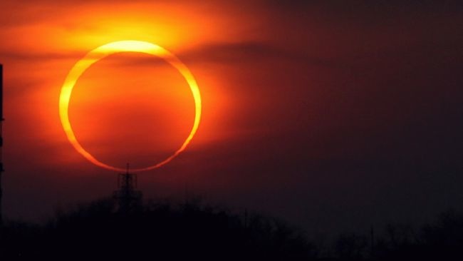 Annular Solar Eclipse May 2012 with Lunar Ring of Fire in California, LA