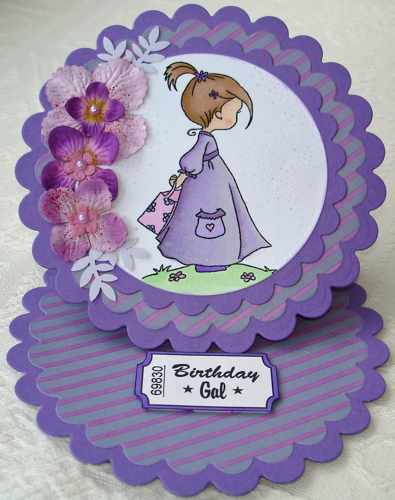 The second card was a Birthday card for my WW teamie Kate I love making these scalloped circle easel cards The gorgeous girl is a Little Claire image