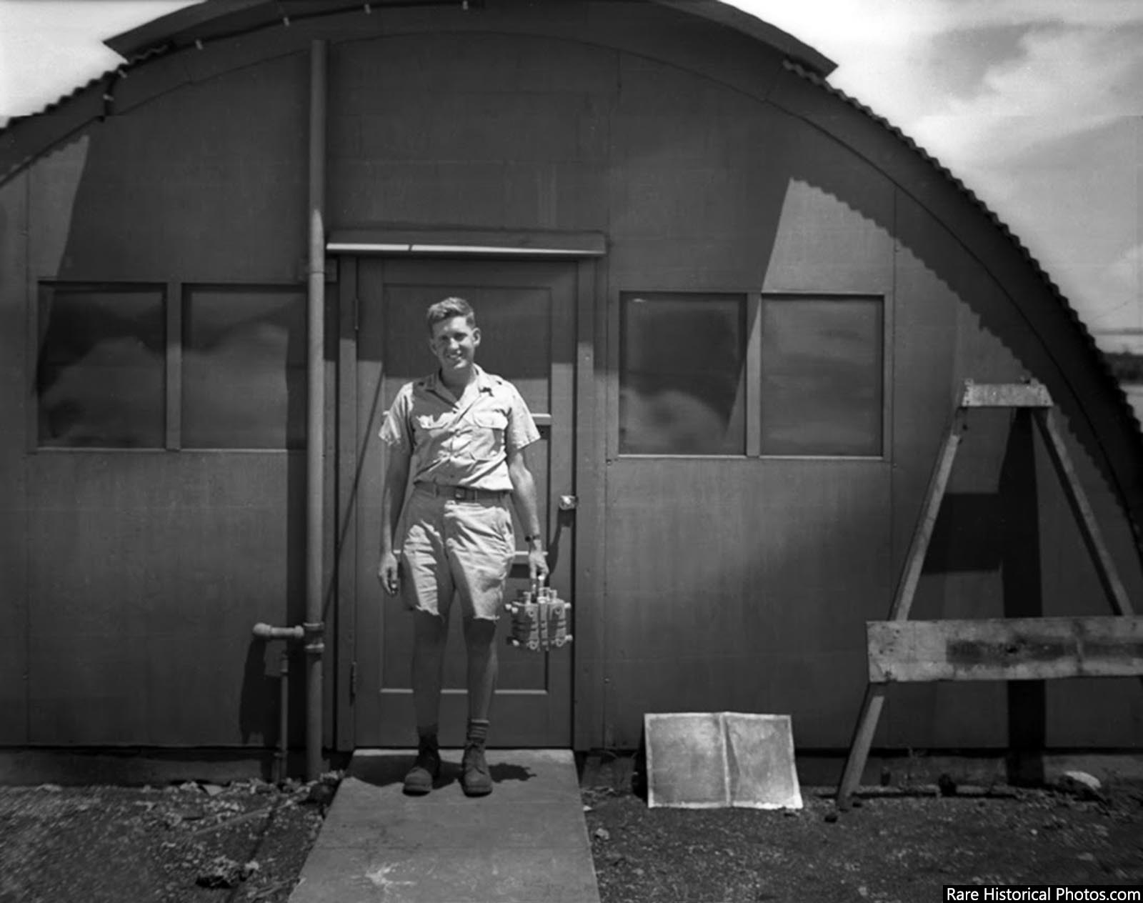 Harold Agnew Carrying The Plutonium Core Of The Nagasaki Fat Man Bomb 1945 Rare Historical Photos