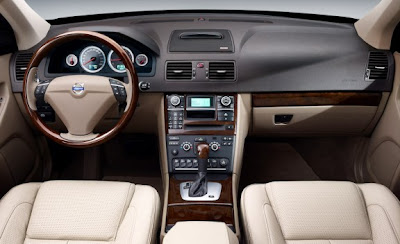 Volvo XC90 SUV 2011 interior