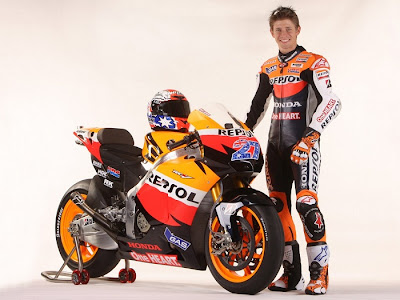 2011 Repsol Honda RC212V MotoGP Casey Stoner Action