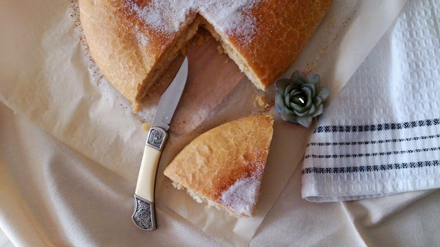 torta aceite azúcar matalaúva anís tradicional Andalucía andaluza receta masa horno oliva popular levado sencilla desayuno merienda postre