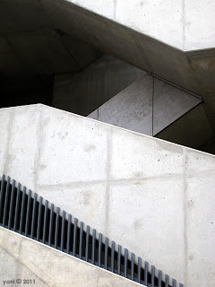 concrete zigzag