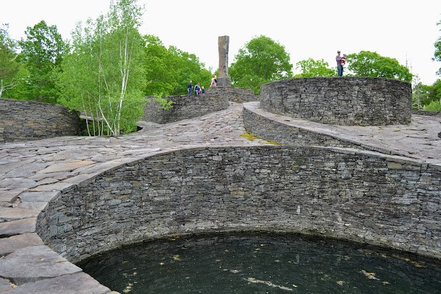 Opus 40. Согертіс. Нью-Йорк (Opus 40. Saugerties, NY)