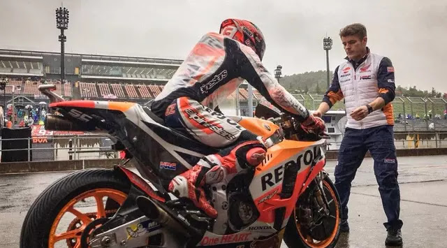 FP4 MotoGP Jepang: Rossi Terjatuh, Marquez Kembali Tercepat