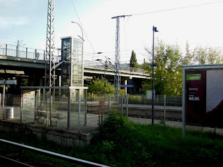 Bahnhof Hohenschönhausen - Regionalbahn - S-Bahn - Tram - Bus