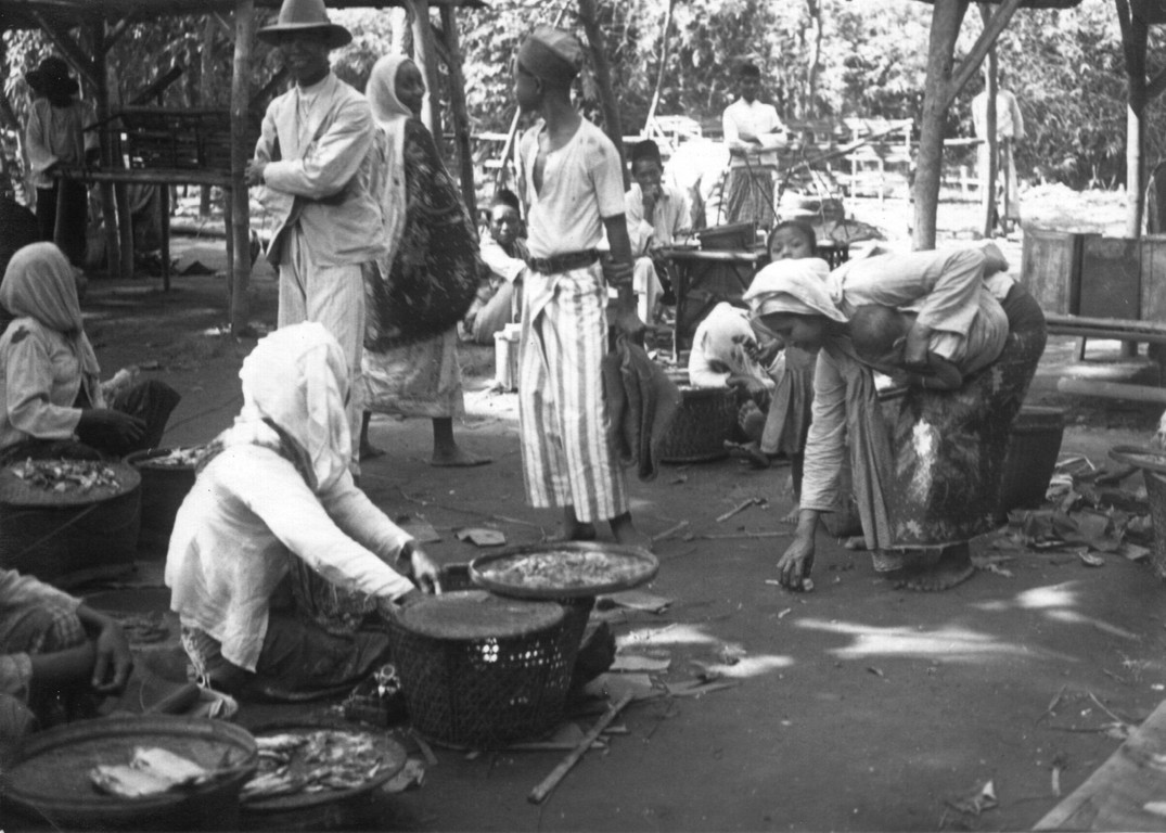 Photo Photo Kota Cepu Jawa Tengah Tempo Dulu  1936 1937 