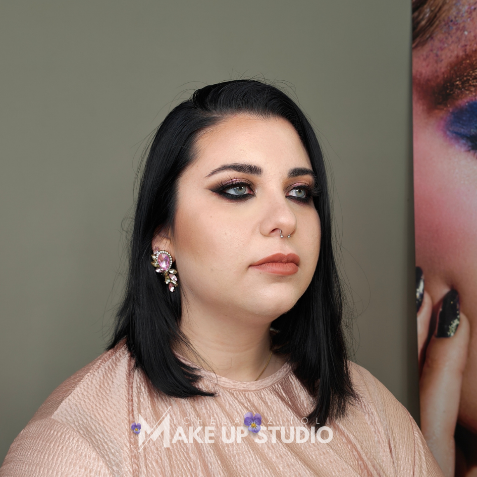 Michela Zitoli Make Up Artist - Truccatrice Modena - corsi di trucco professionale - imparare a truccarsi - consulente di immagine