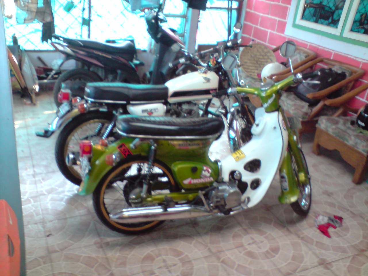 Jap Style Modifikasi Honda Klasik C70 Hijau