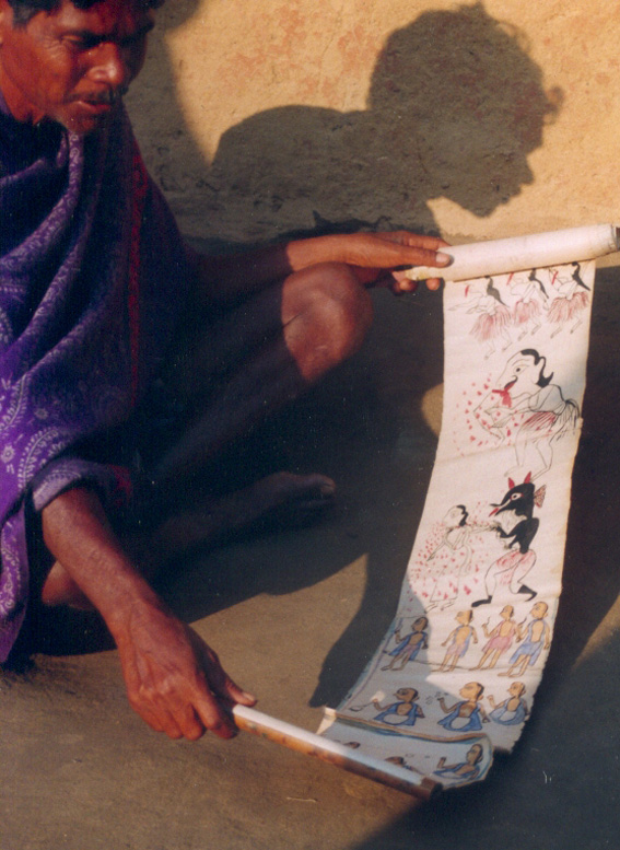 jadupatua singing and showing a yama pat