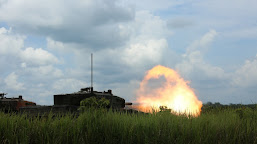   Perkuat Pertahanan, Tank Leopard Yonkav-8 Lancarkan Tembakan  
